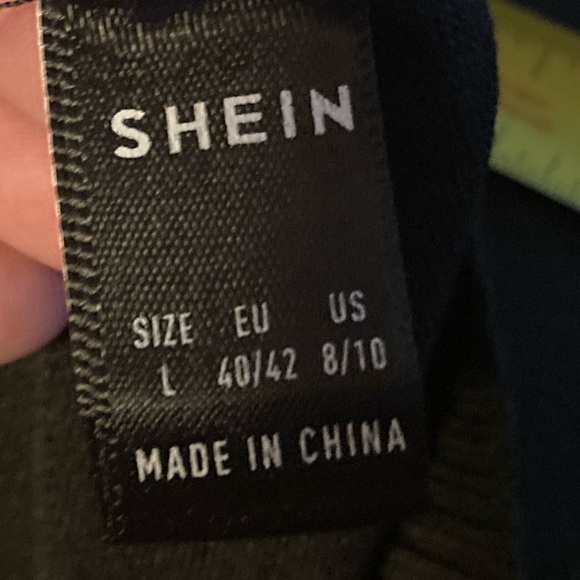 Dress - Picture 2 of 11